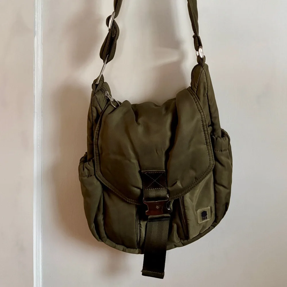 Brooklyn Industries army green Crossbody Bag - Picture 2 of 8